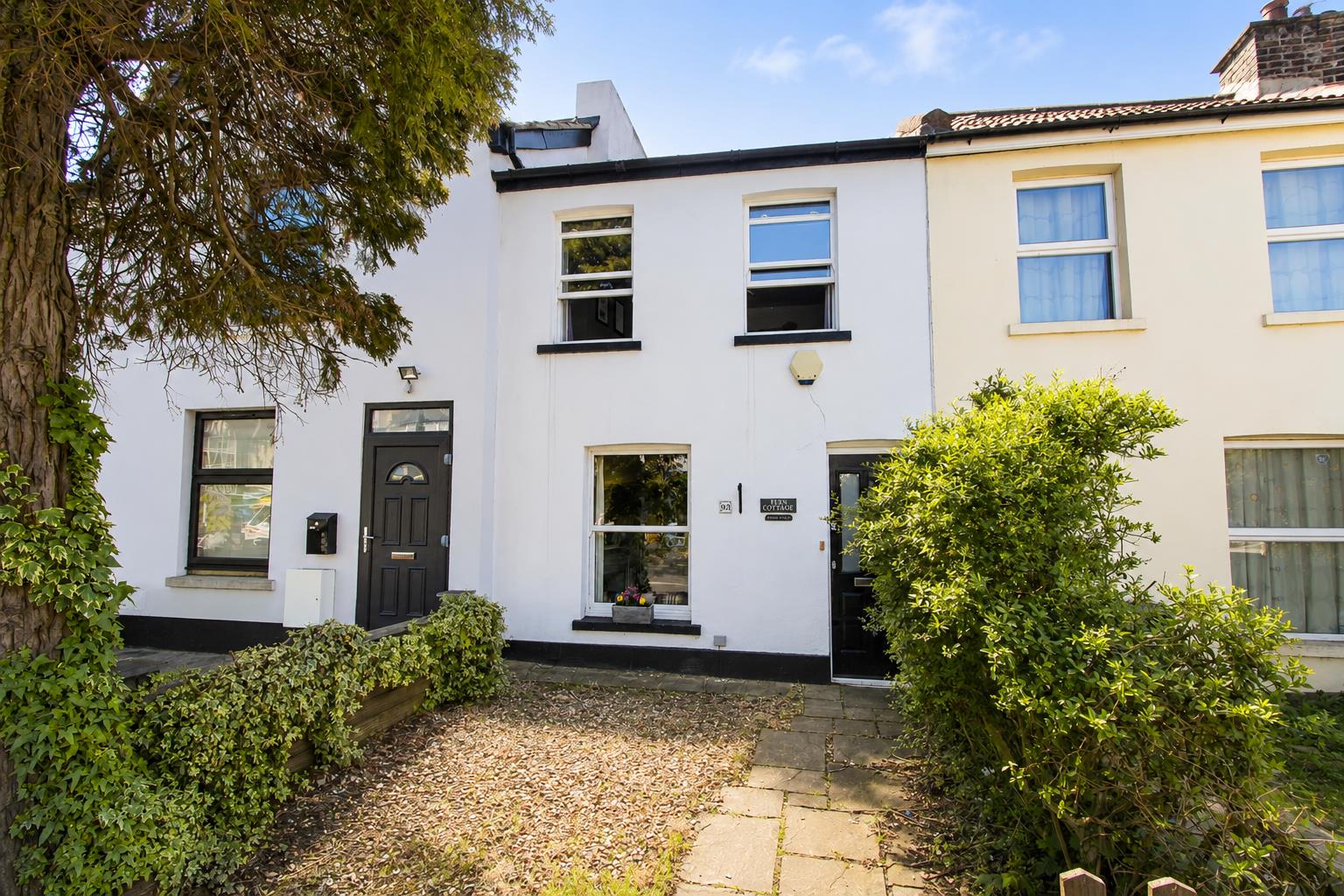 2 bed property in Stafford Road, Wallington